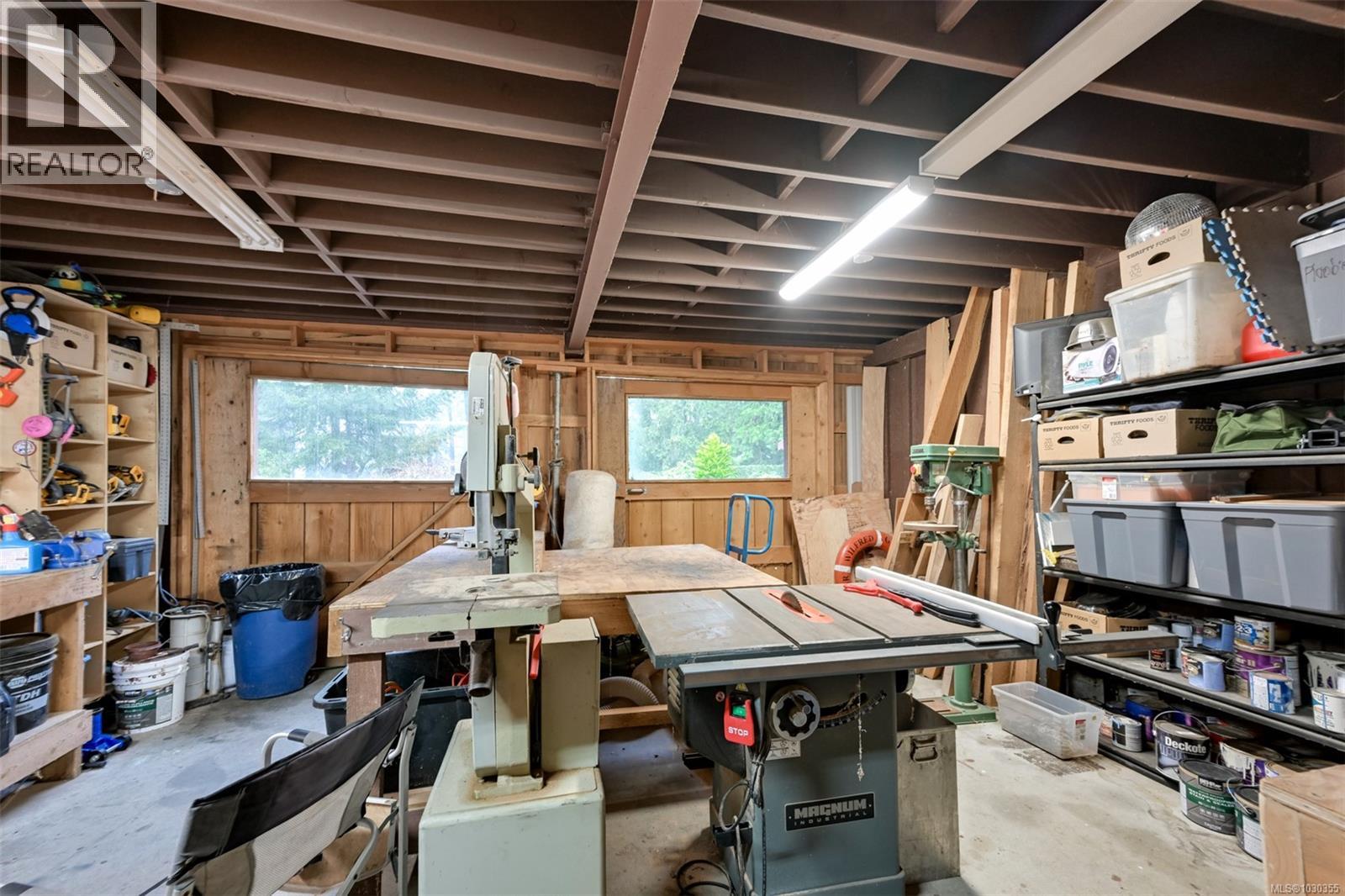 11391 WEST SAANICH RD - 64