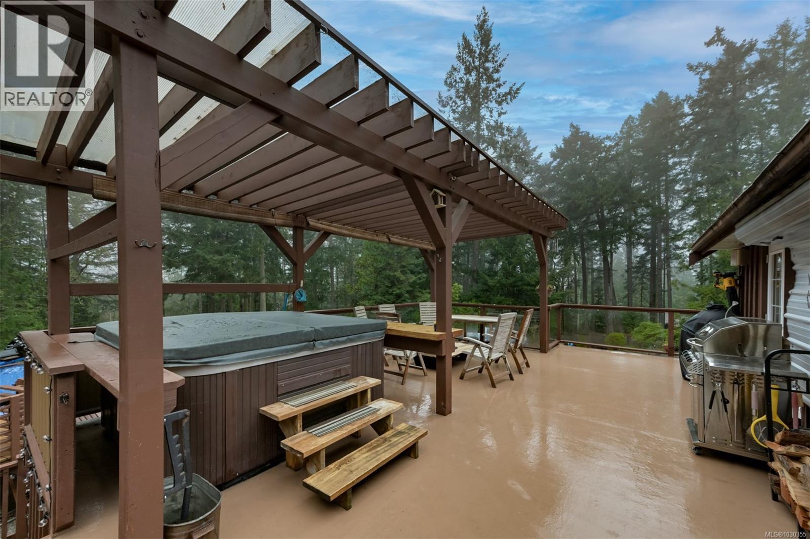 11391 WEST SAANICH RD - 66