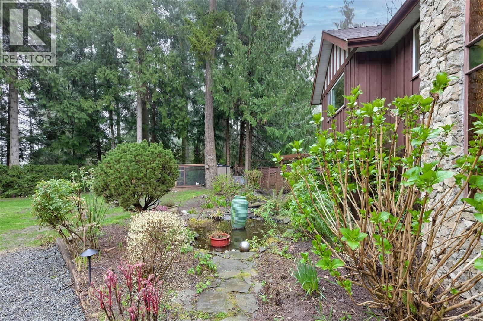 11391 WEST SAANICH RD - 76