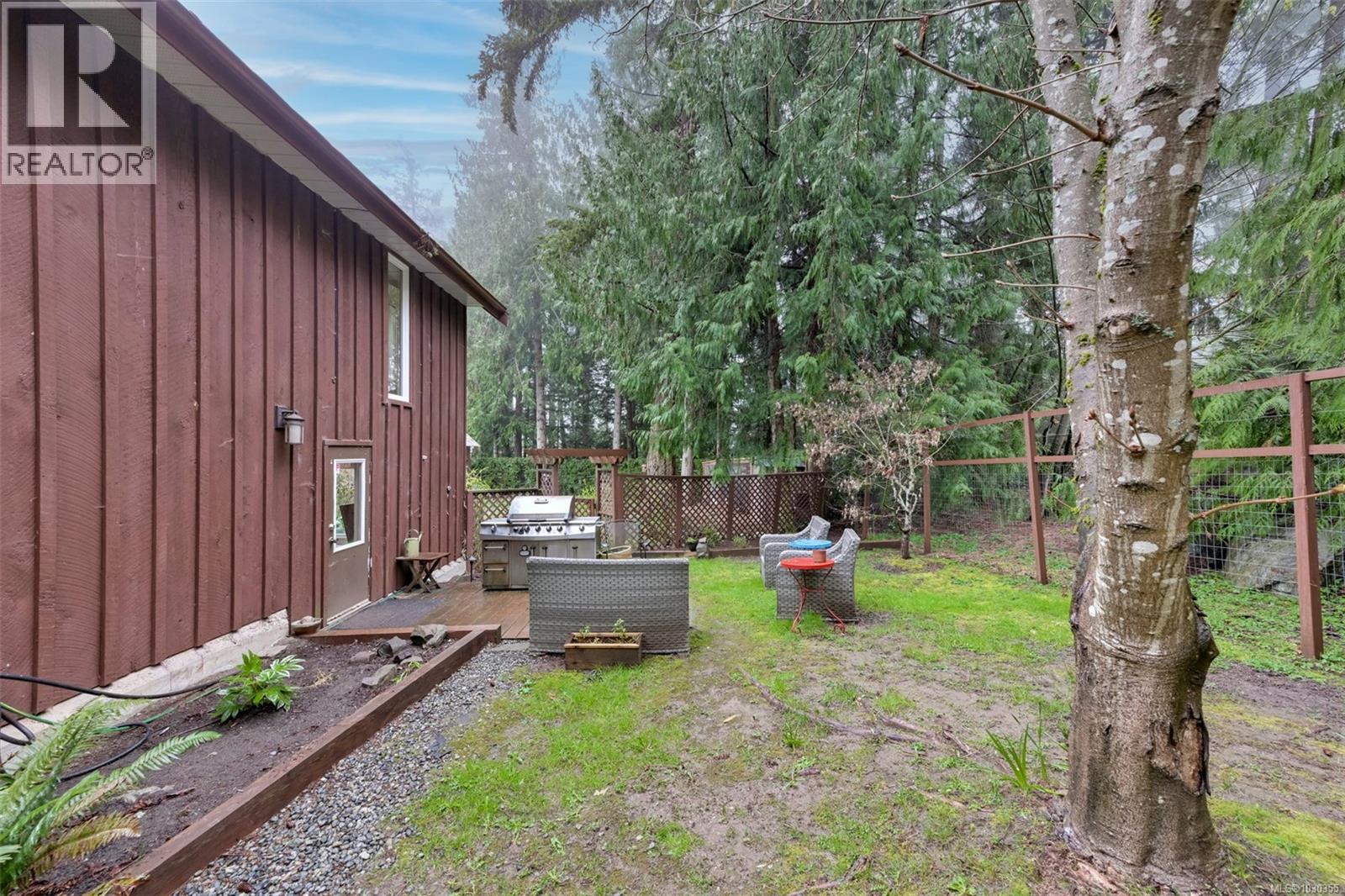 11391 WEST SAANICH RD - 81