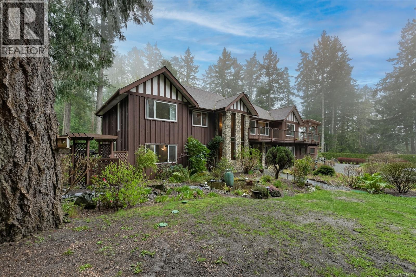 11391 WEST SAANICH RD - 85