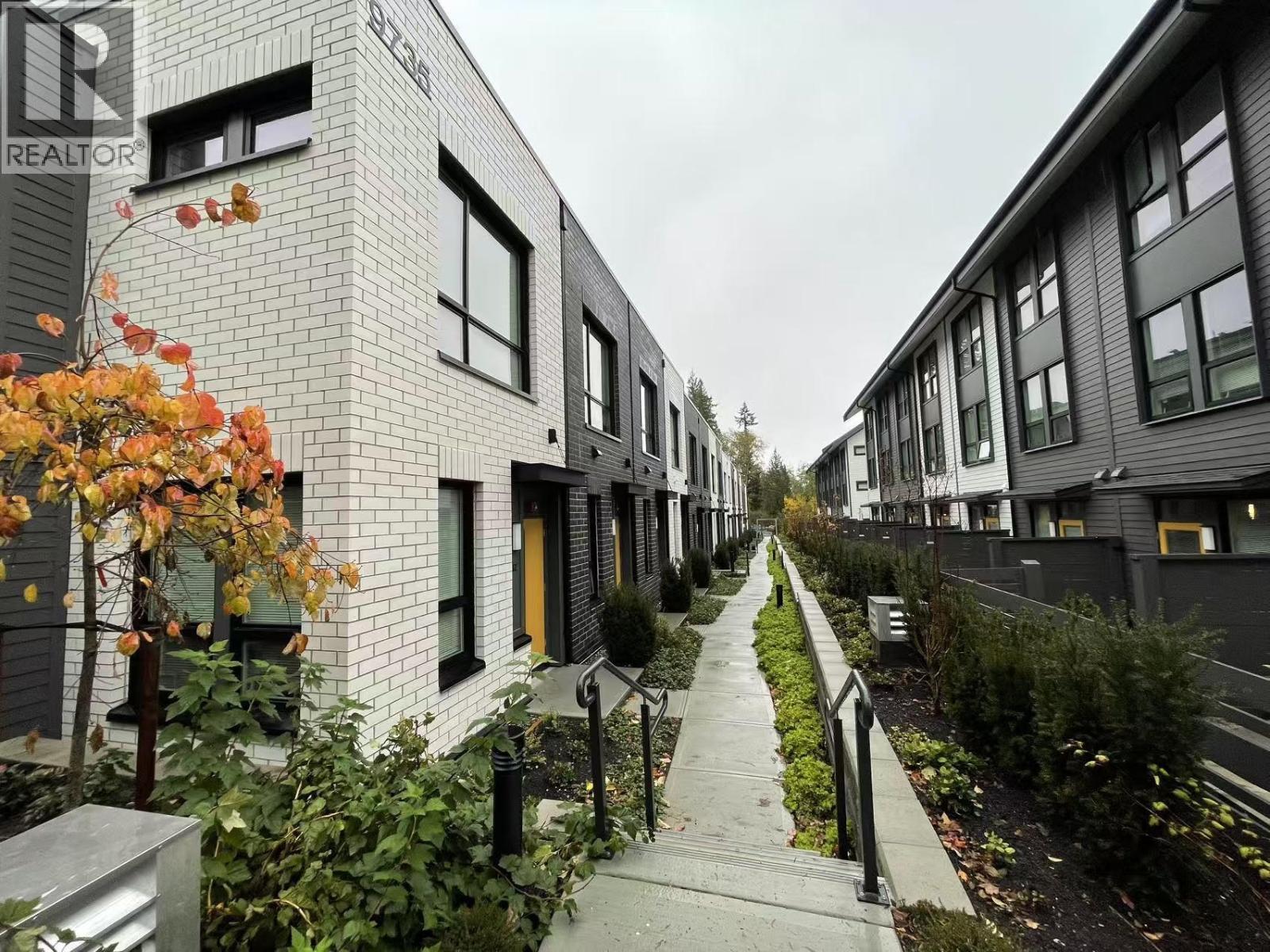 4 9735 UNIVERSITY Crescent - main photo