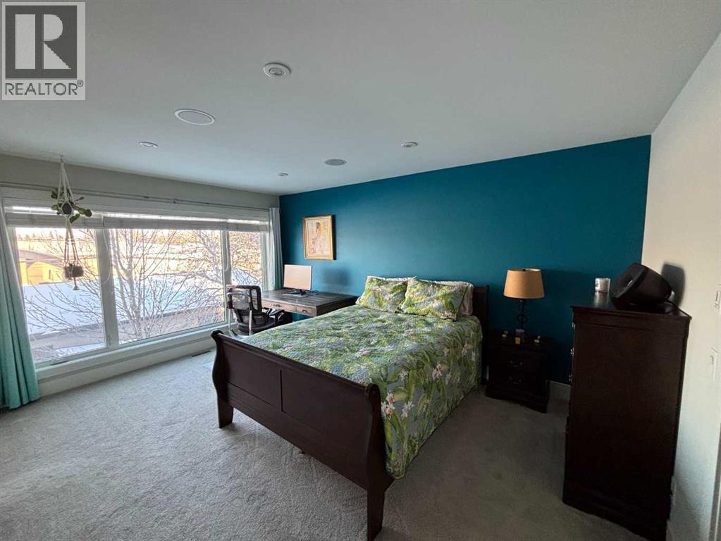 Single Family House for Sale in  A Street SW Richmond Calgary 