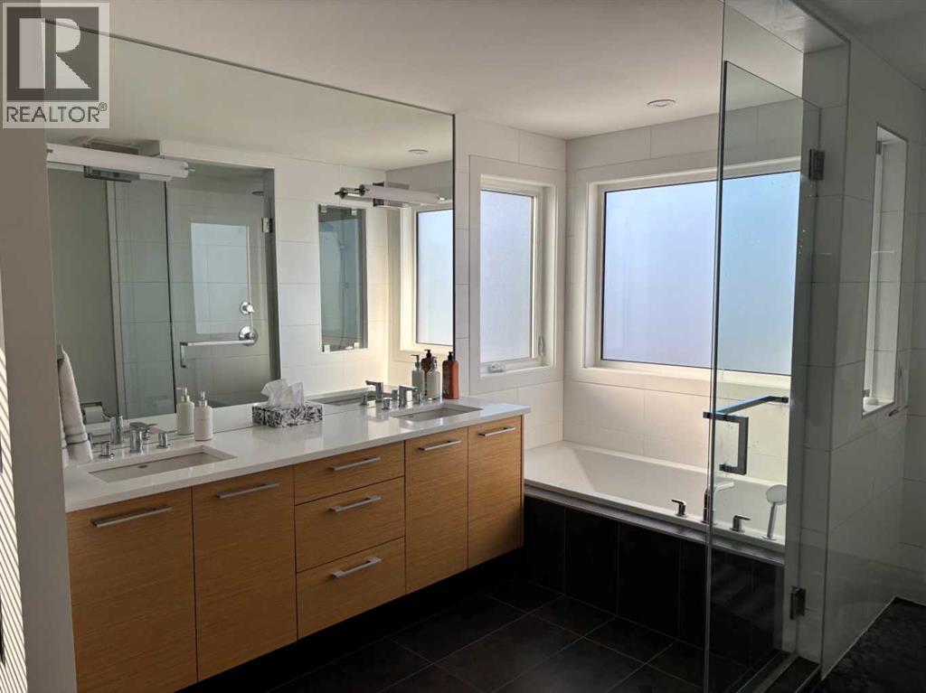 Single Family House for Sale in  A Street SW Richmond Calgary 