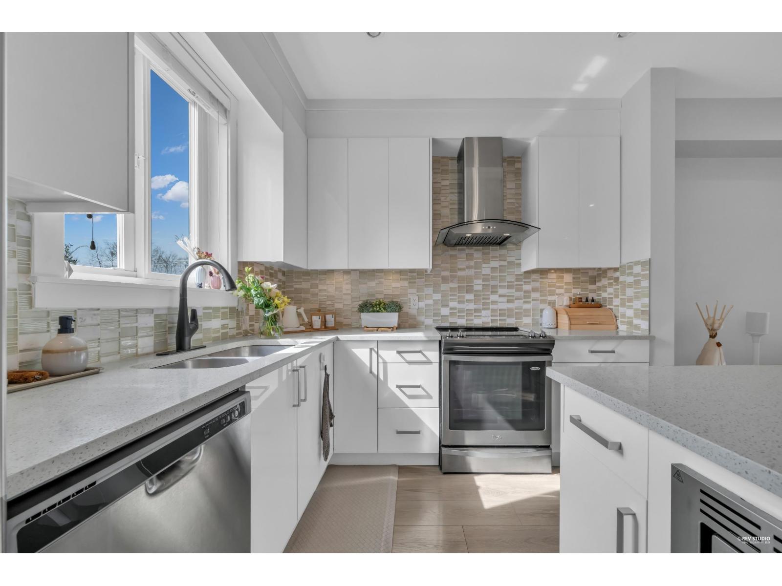 34 20856 76 Avenue - photo 2