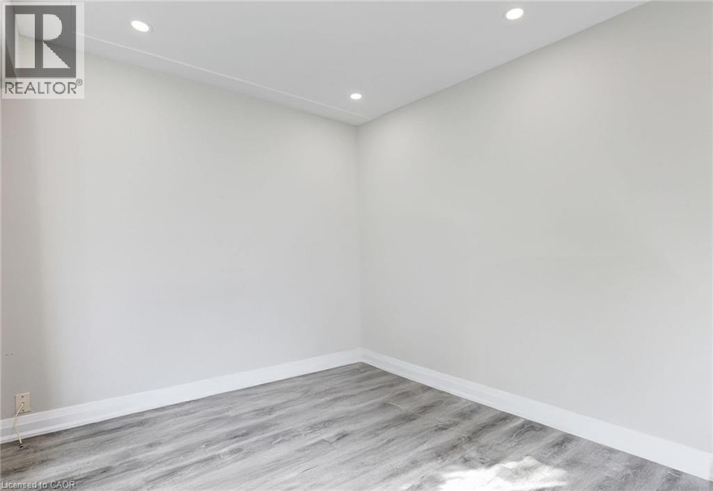 7 CARDILL CRESCENT - 12