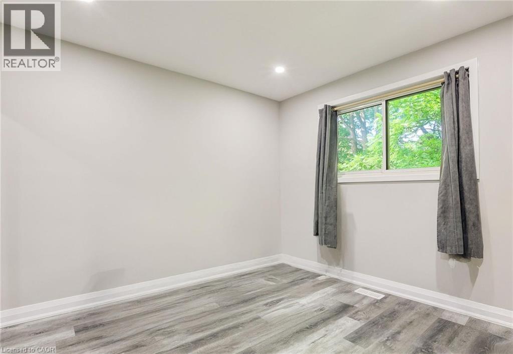 7 CARDILL CRESCENT - 16