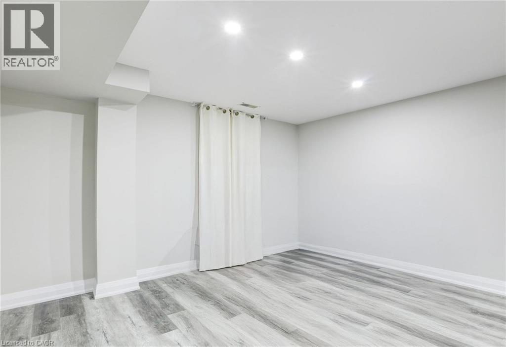 7 CARDILL CRESCENT - 21