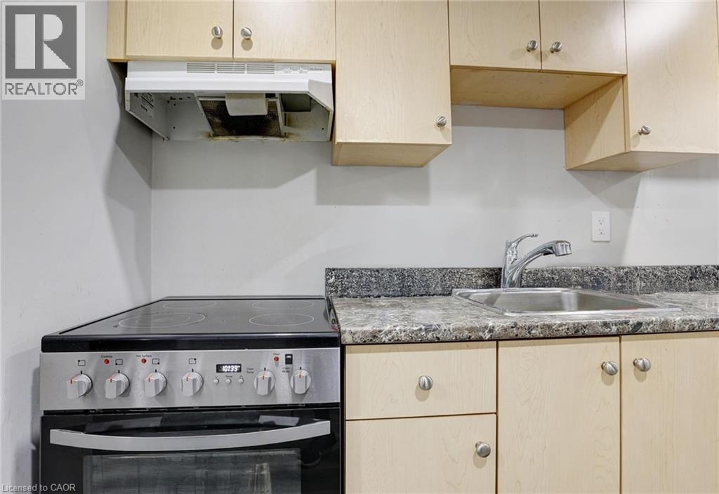 7 CARDILL CRESCENT - 25
