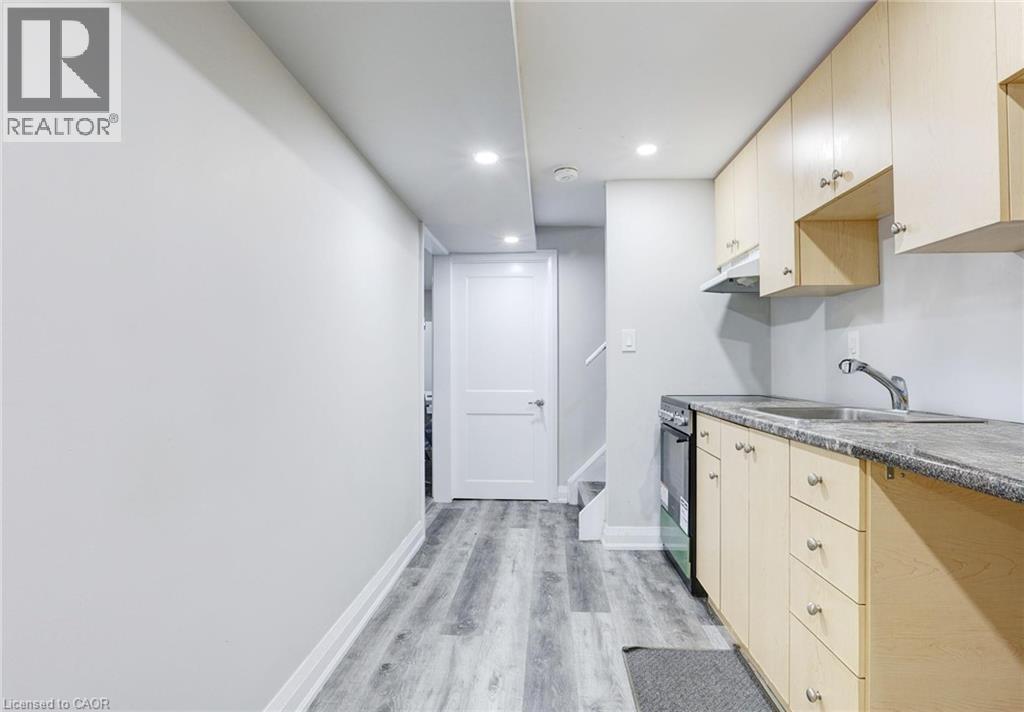 7 CARDILL CRESCENT - 26