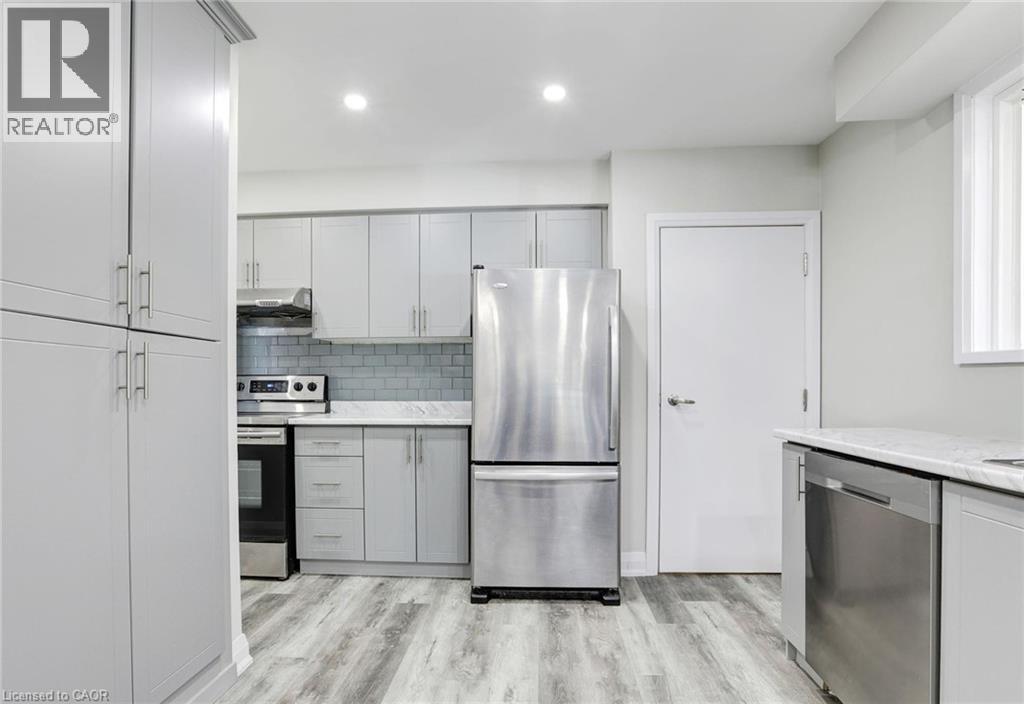 7 CARDILL CRESCENT - 6