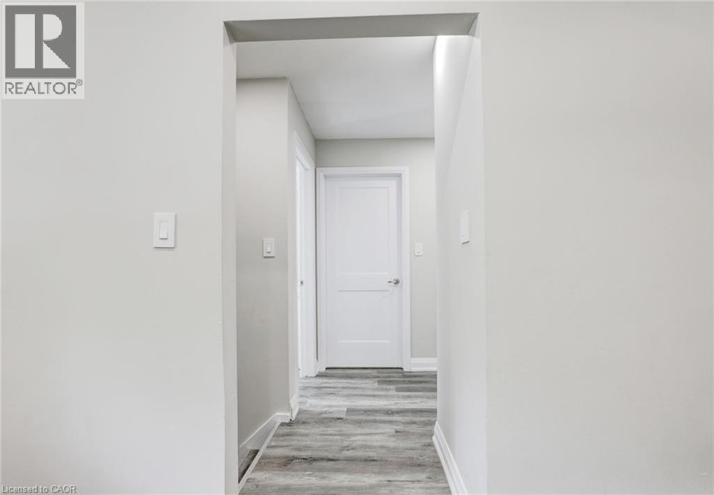 7 CARDILL CRESCENT - 8