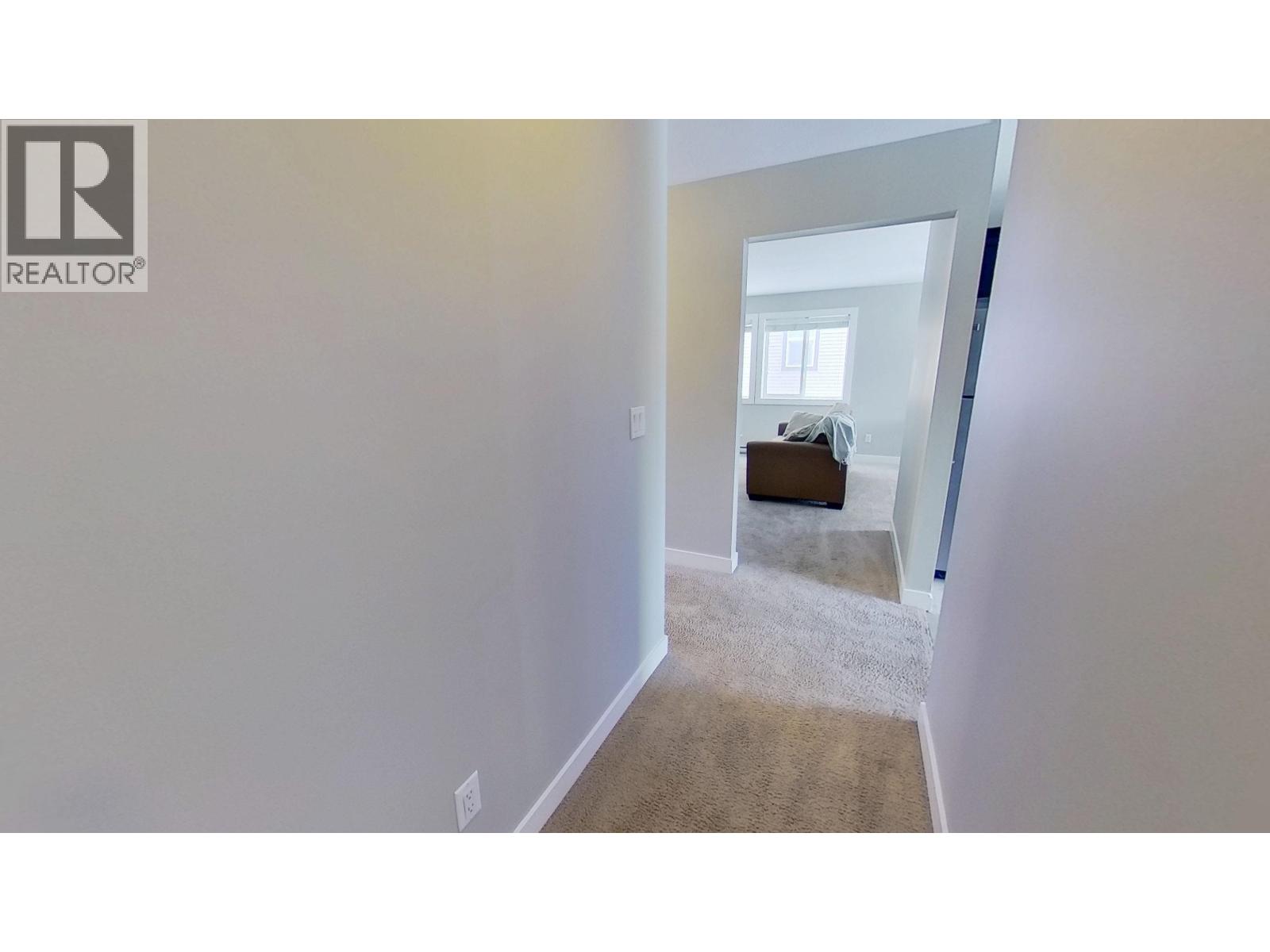 #9 9707 99 AVENUE - 12