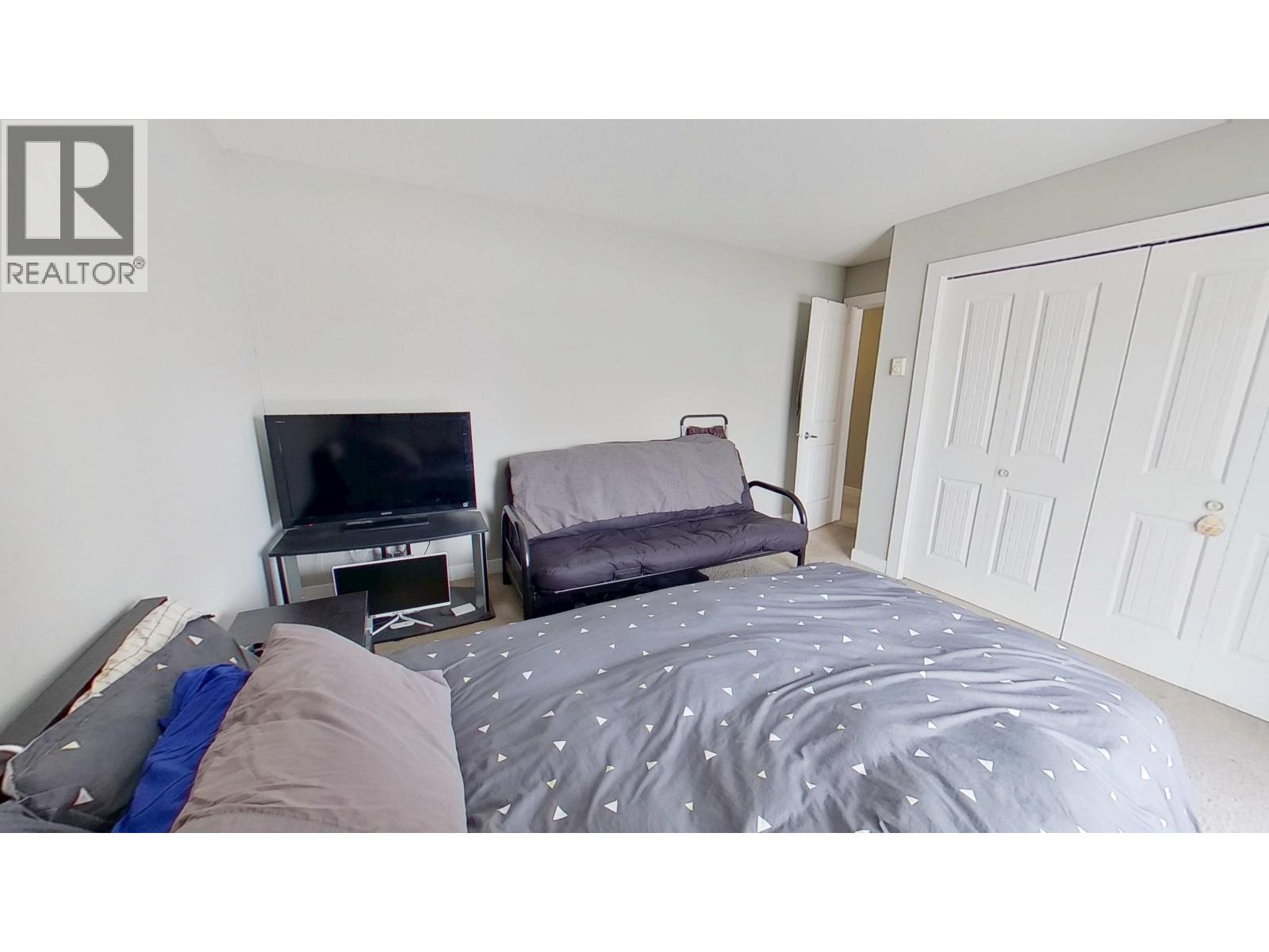 #9 9707 99 AVENUE - 18