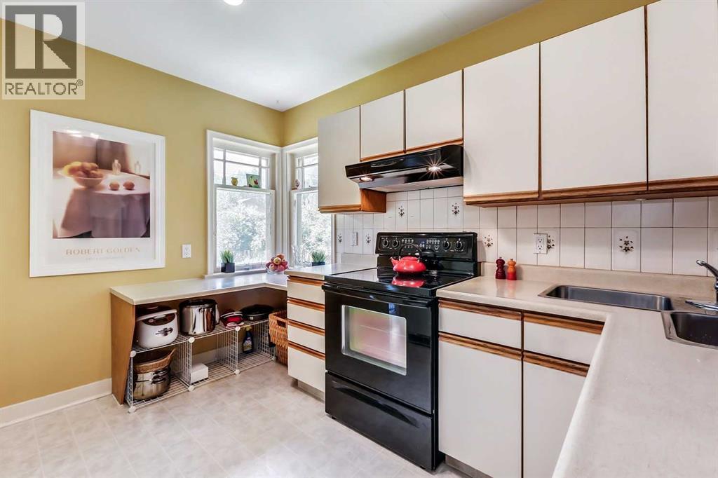 Single Family House Bungalow for Sale in   Avenue NW Crescent Heights Calgary 