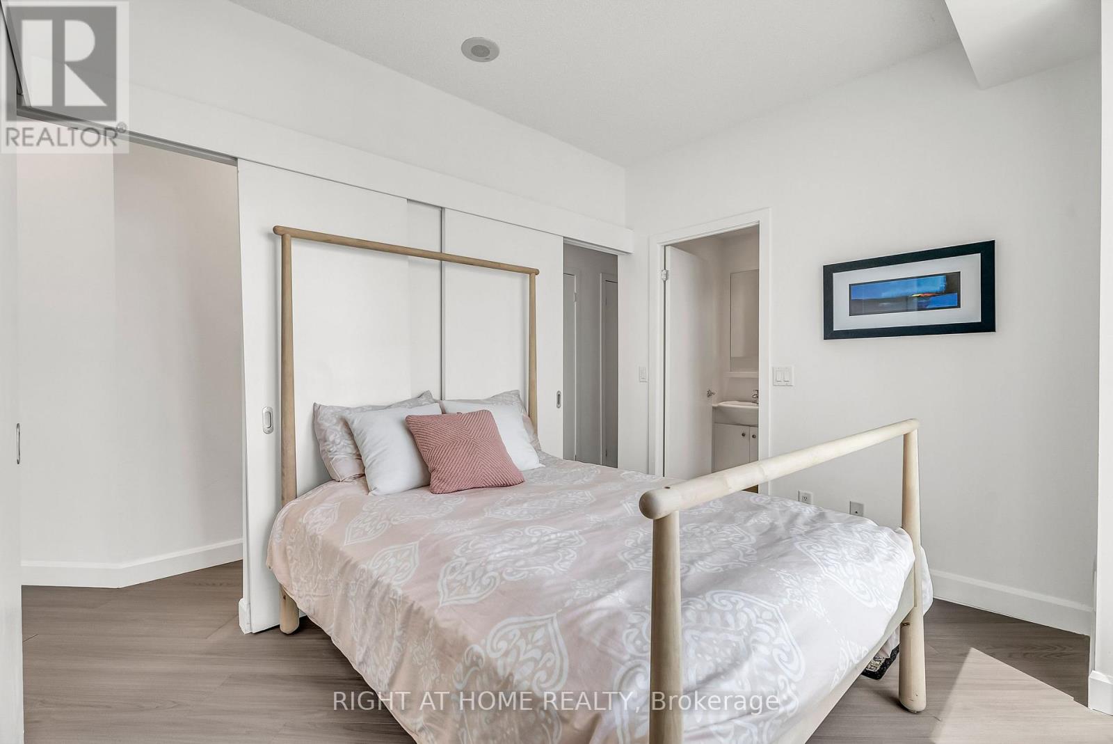 #3202 8 YORK STREET - 16