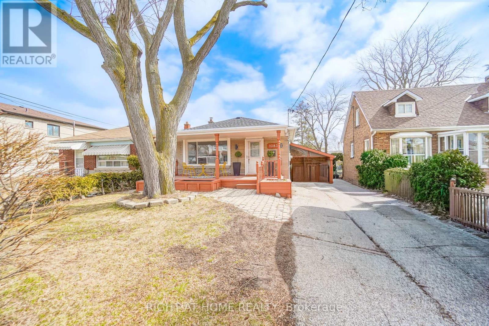 1083 PHARMACY AVENUE