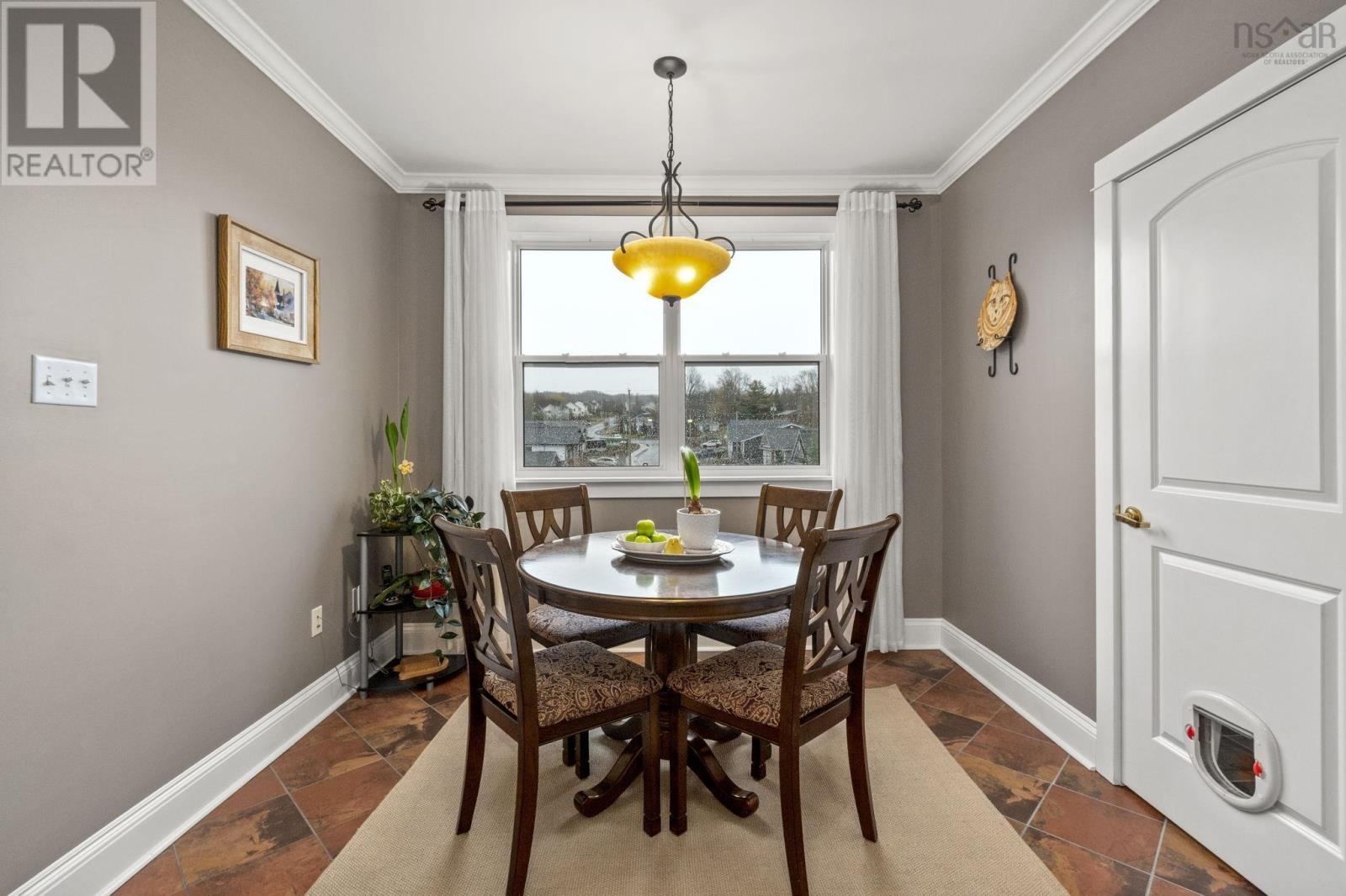 Property 14 of 47 of 302 42 Bigelow Street