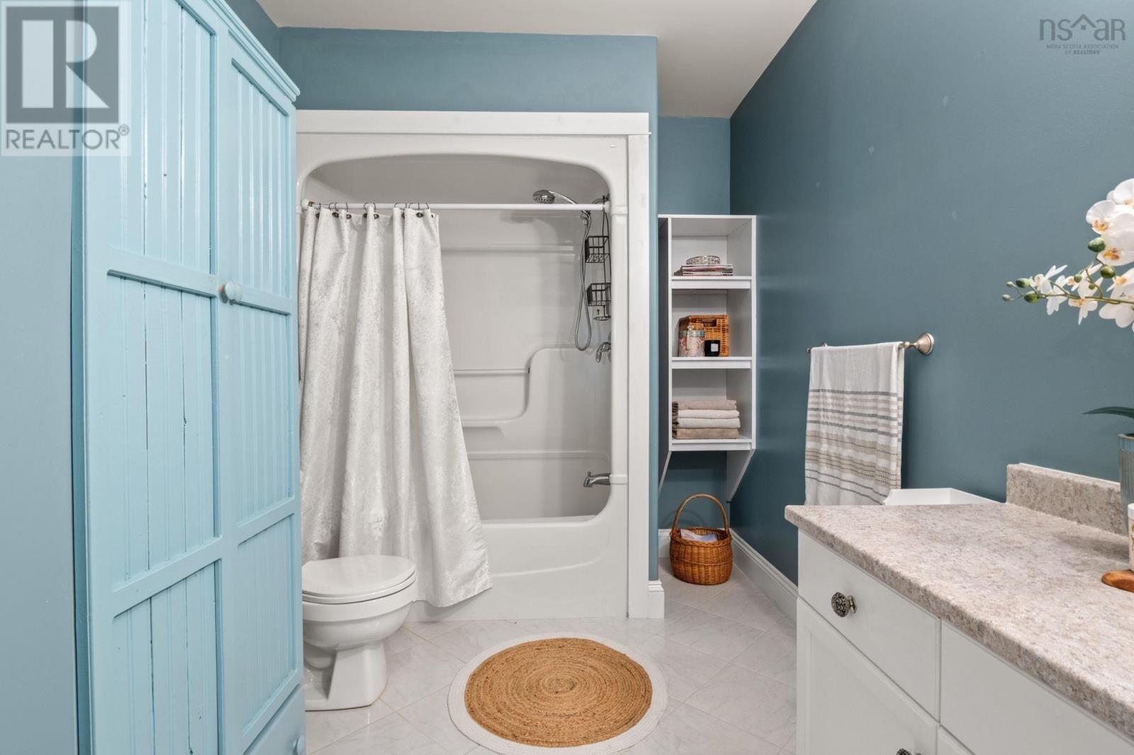 Property 3 of 47 of 302 42 Bigelow Street