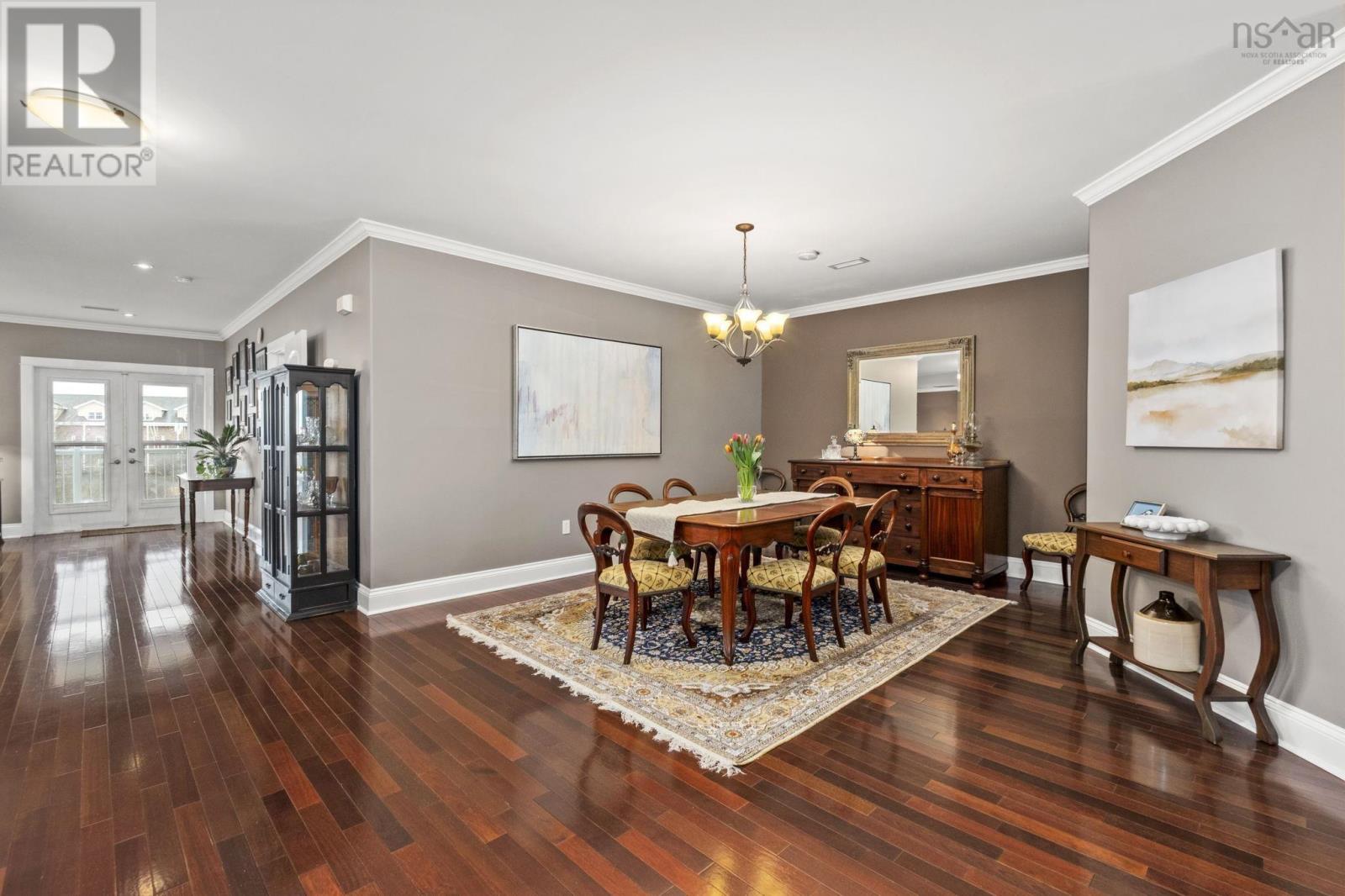 Property 45 of 47 of 302 42 Bigelow Street