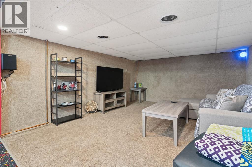 
          6310 43 Avenue
            <br/>
            <span>Camrose</span>
            , 
            <span>AB</span>
             <span>T4V3M8</span>
         - Photo 9