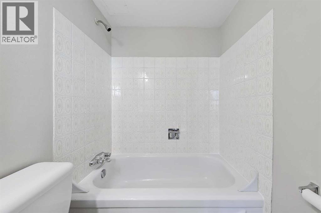 901, 4944 Dalton Drive NW, Calgary, Alberta