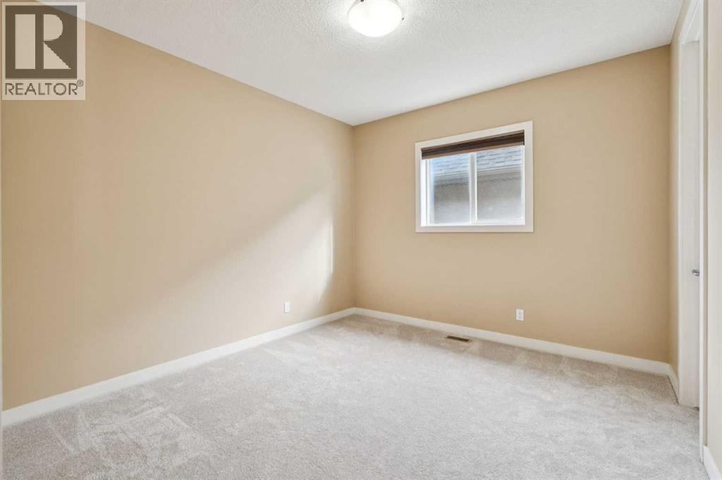 
          33 Quarry Heights Southeast
            <br/>
            <span>Calgary</span>
            , 
            <span>AB</span>
             <span>T2C5H7</span>
         - Photo 23