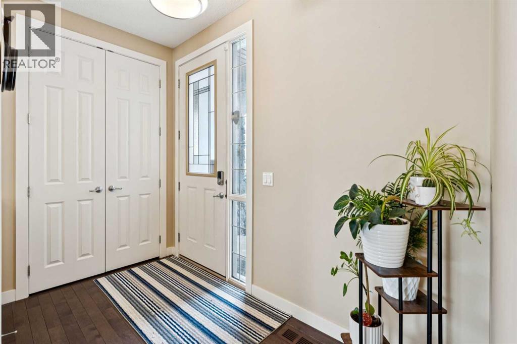 
          33 Quarry Heights Southeast
            <br/>
            <span>Calgary</span>
            , 
            <span>AB</span>
             <span>T2C5H7</span>
         - Photo 14