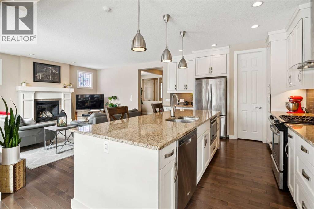 
          33 Quarry Heights Southeast
            <br/>
            <span>Calgary</span>
            , 
            <span>AB</span>
             <span>T2C5H7</span>
         - Photo 9