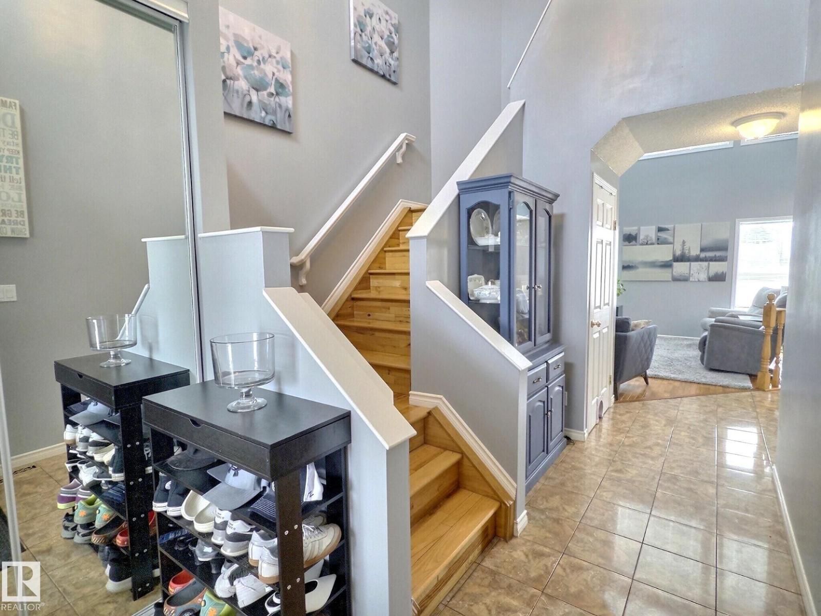 #14 6608 158 AV NW, Edmonton