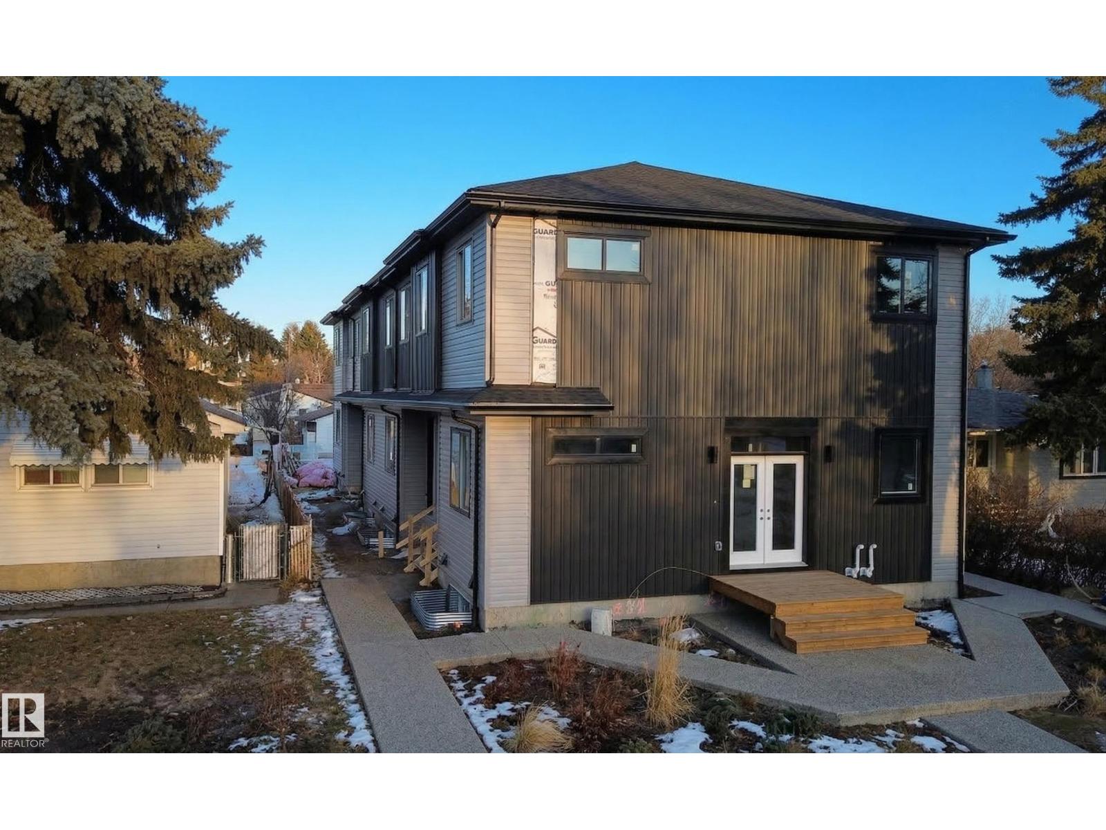 10627 149 ST NW - 3