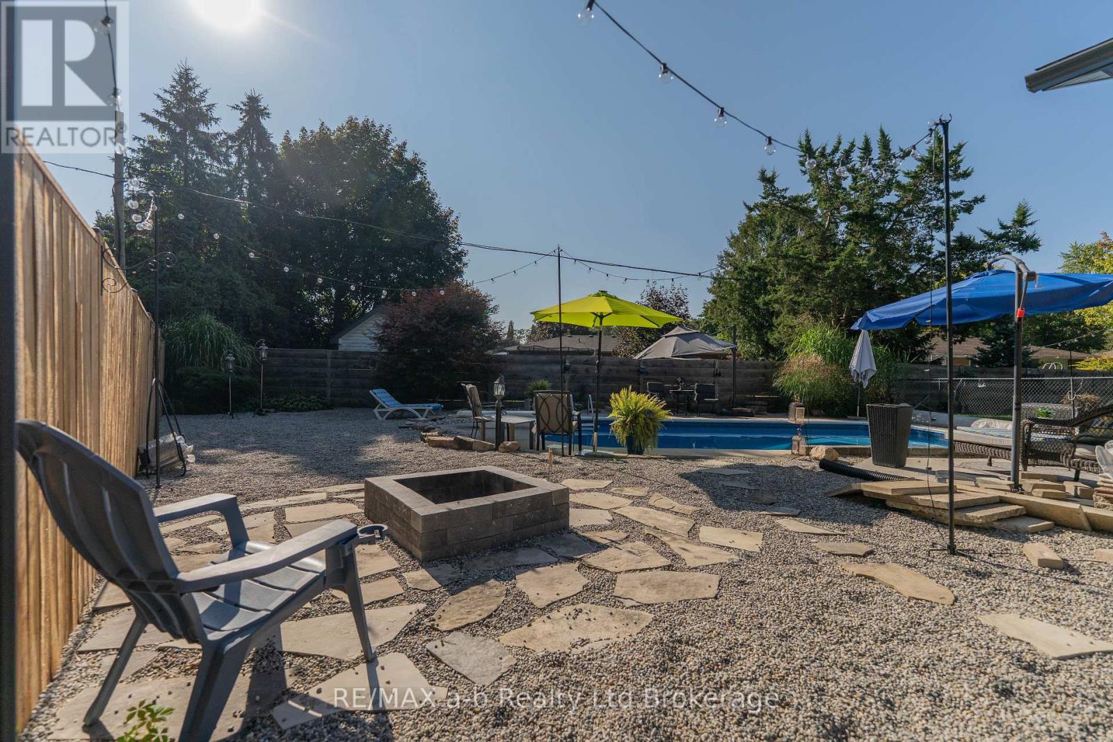 3-bedroom home for sale at 6 CAMDON COURT, Tillsonburg ON · photo 40 of 49