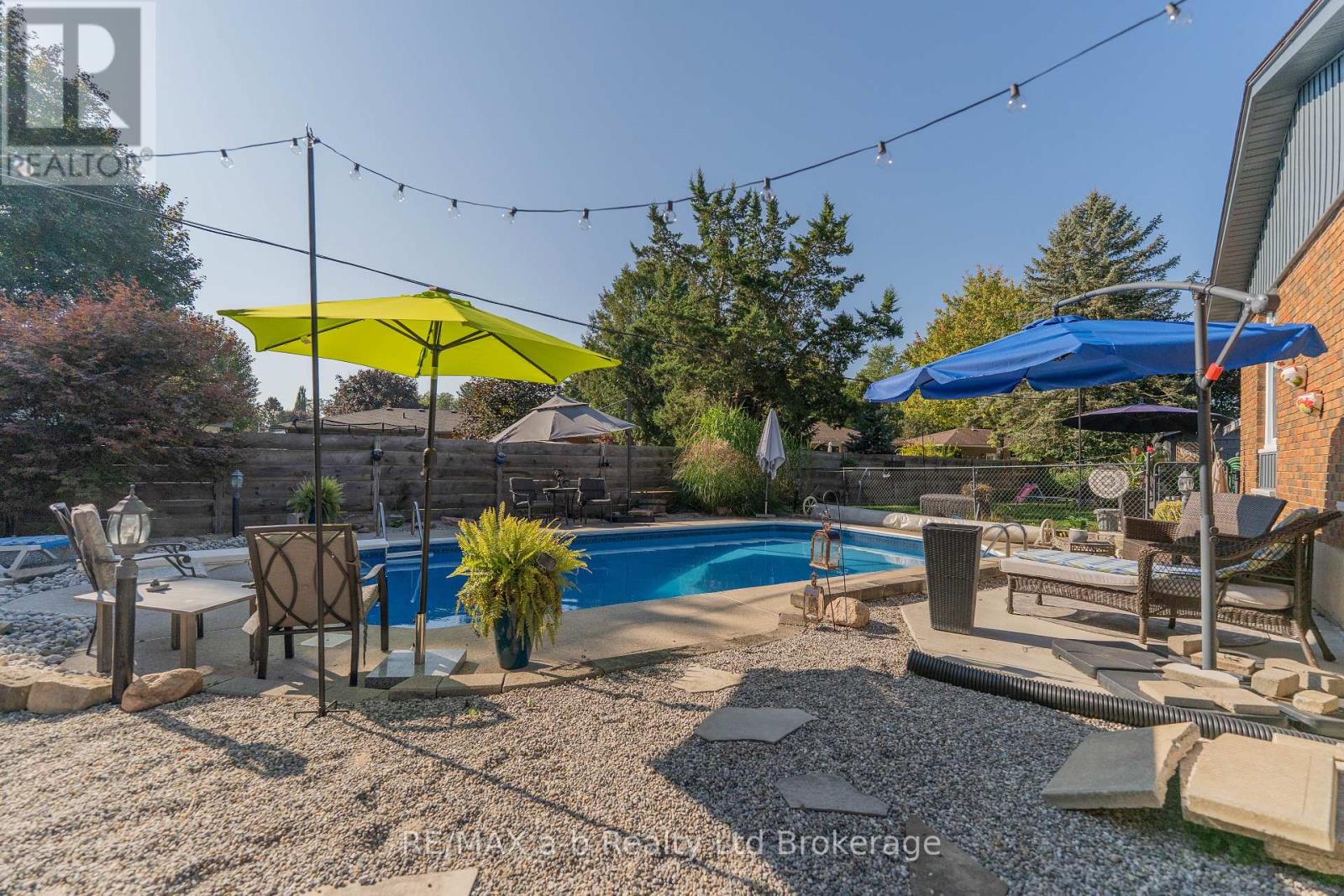 3-bedroom home for sale at 6 CAMDON COURT, Tillsonburg ON · photo 41 of 49