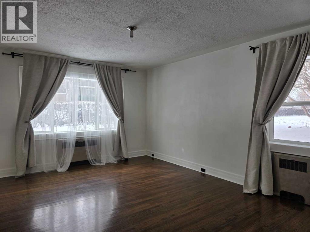 3, 330 19 Avenue SW photo 5