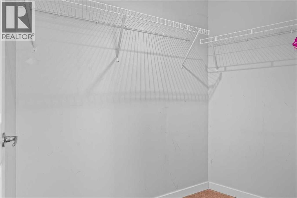 Single Family House for Sale in  Everwillow Boulevard SW Evergreen Calgary 