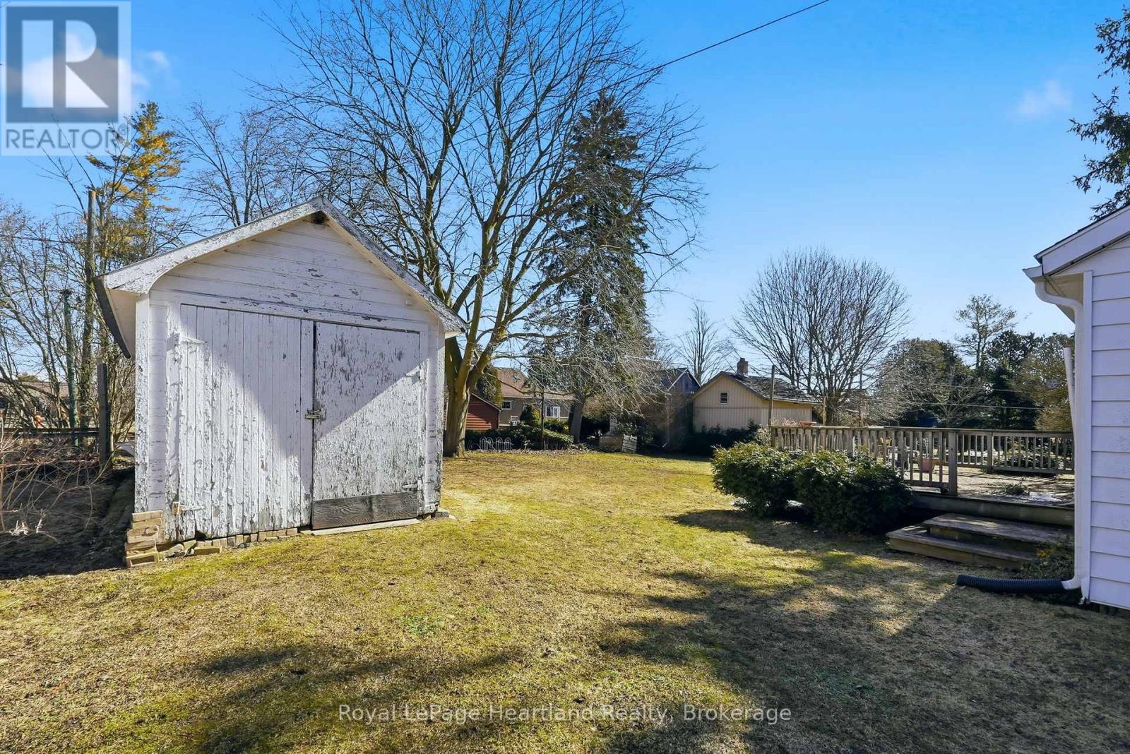77 KING STREET S - 33