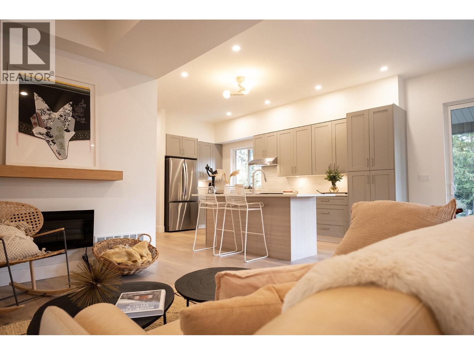 1246 REED ROAD, Gibsons