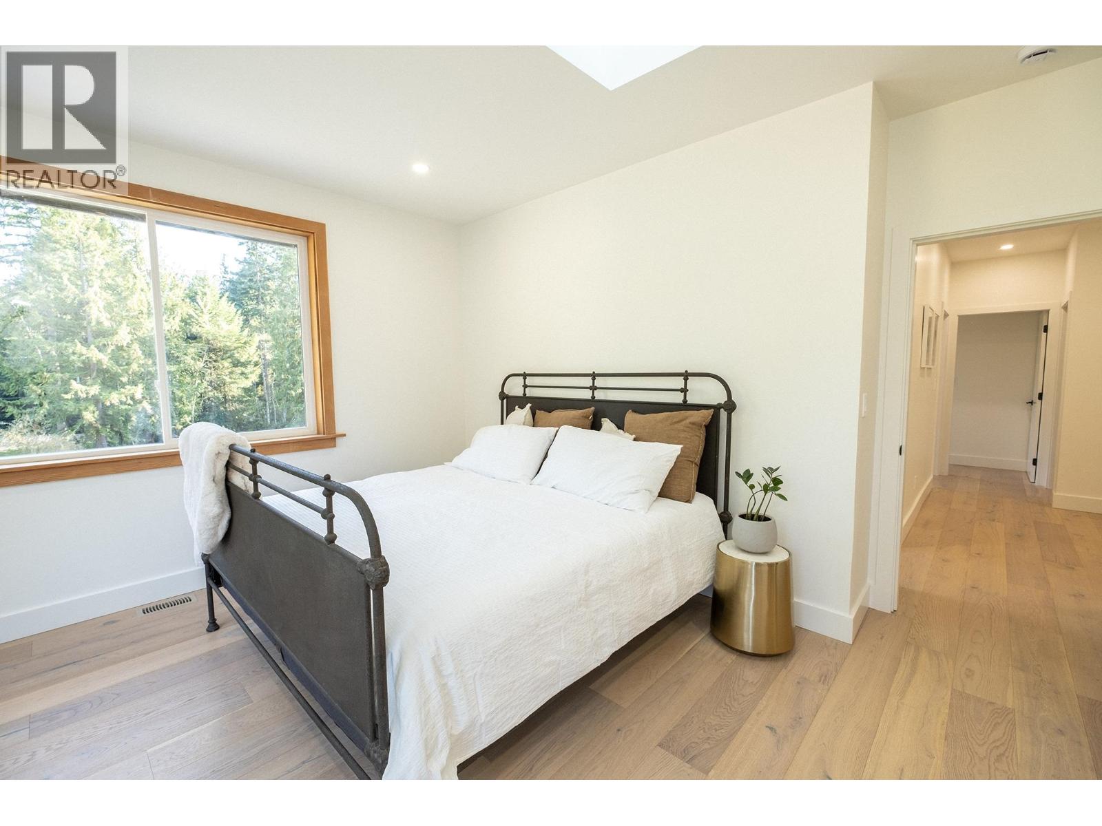 1246 REED ROAD, Gibsons