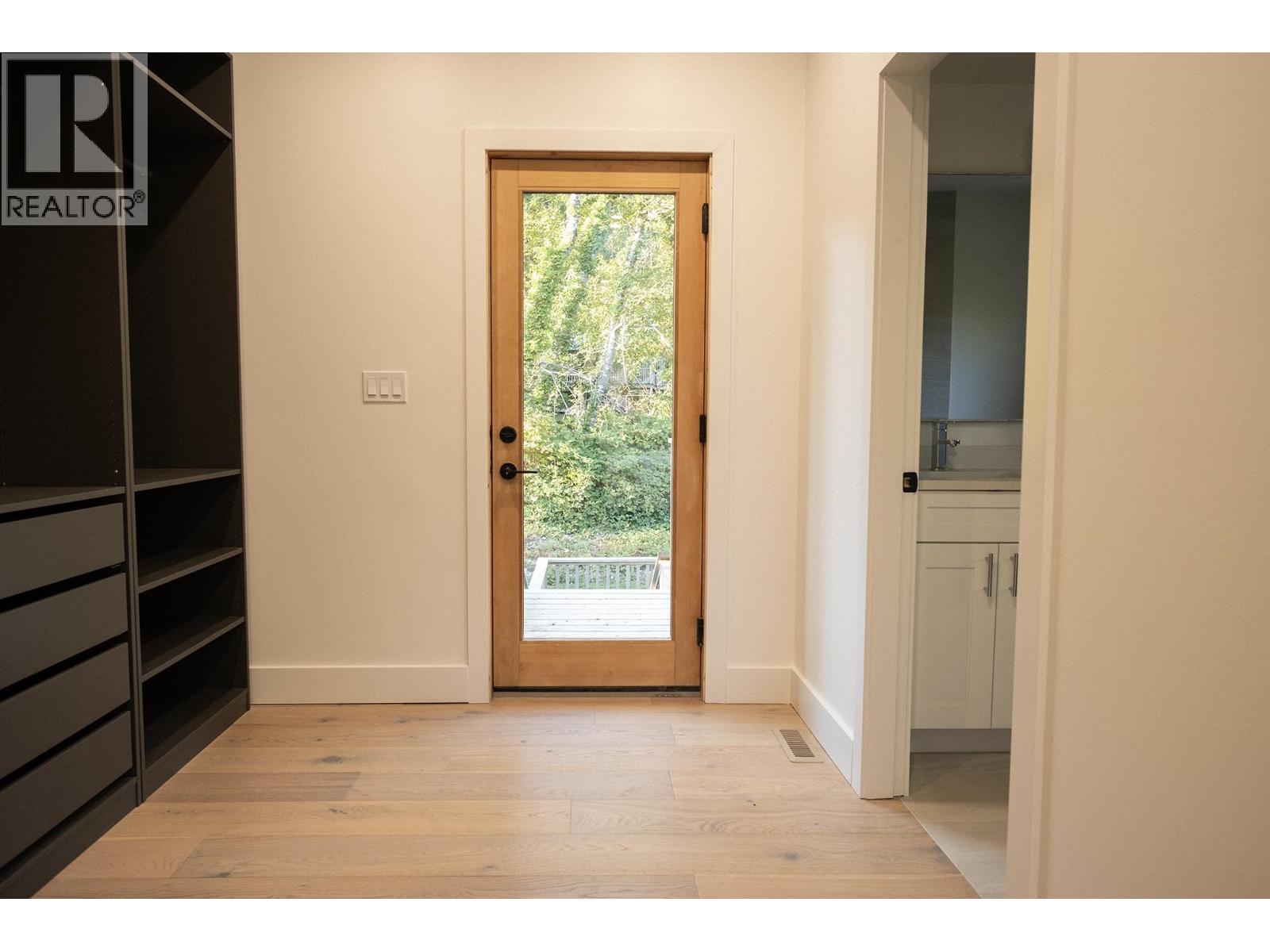 1246 REED ROAD, Gibsons