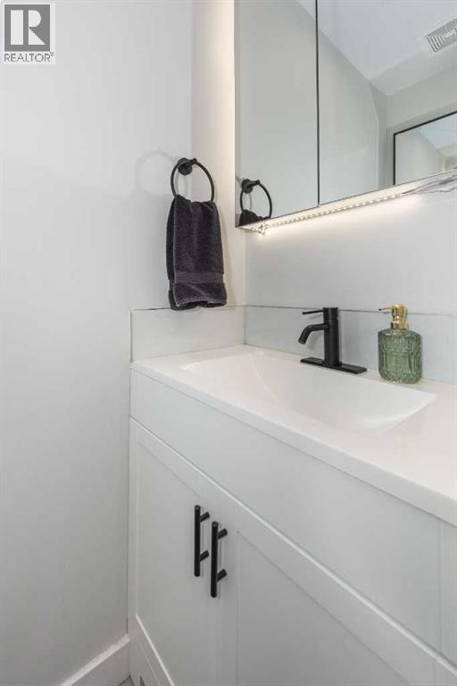 Single Family House Bungalow for Sale in  A Street NW Crescent Heights Calgary 