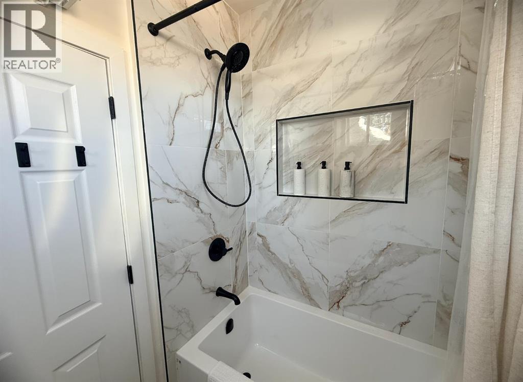 Single Family House Bungalow for Sale in  A Street NW Crescent Heights Calgary 