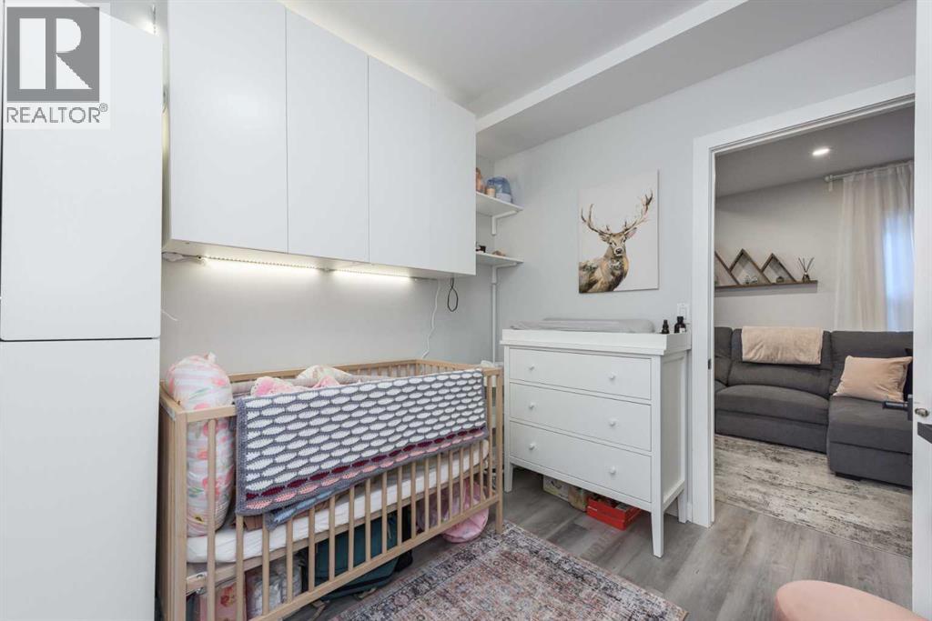 Single Family House Bungalow for Sale in  A Street NW Crescent Heights Calgary 