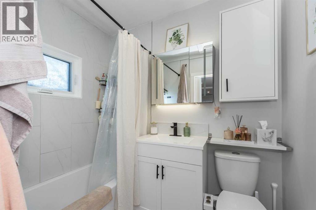 Single Family House Bungalow for Sale in  A Street NW Crescent Heights Calgary 