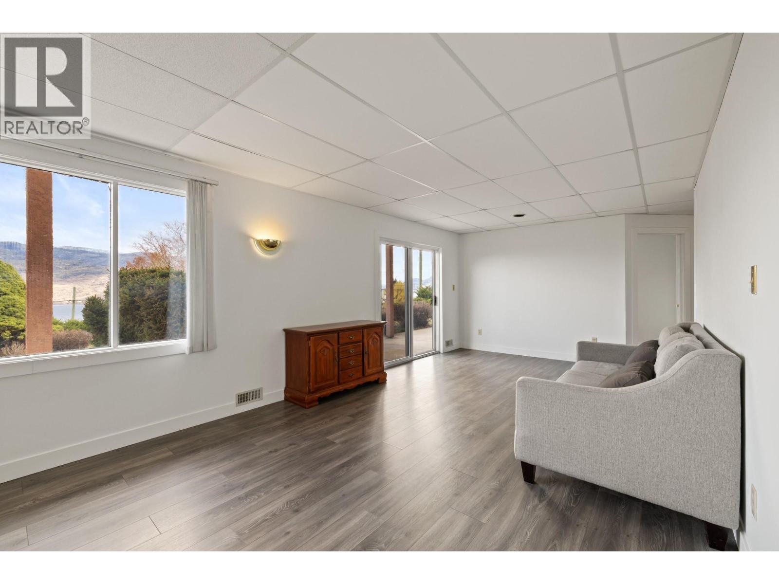 6085 BEATRICE ROAD - 27