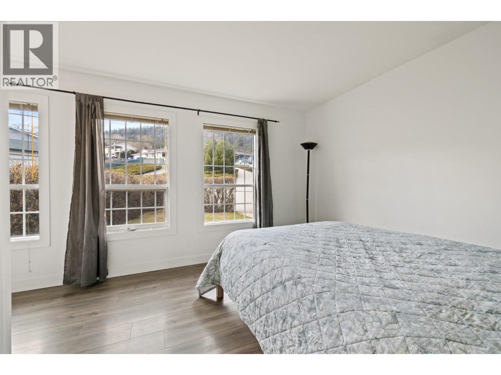 6085 BEATRICE ROAD - 23