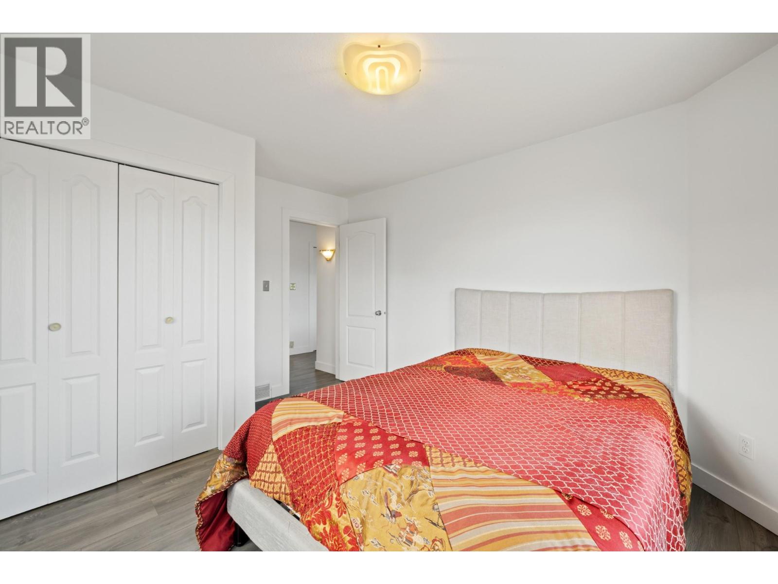 6085 BEATRICE ROAD - 20