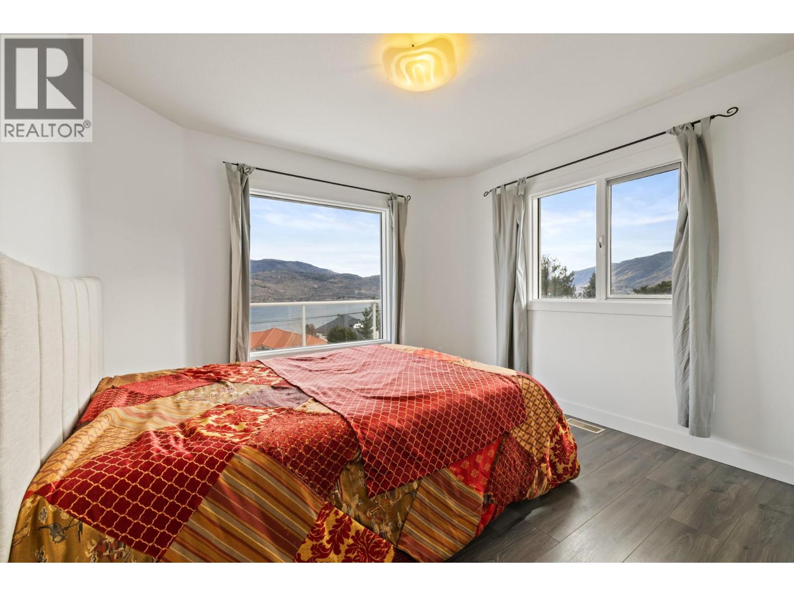 6085 BEATRICE ROAD - 19