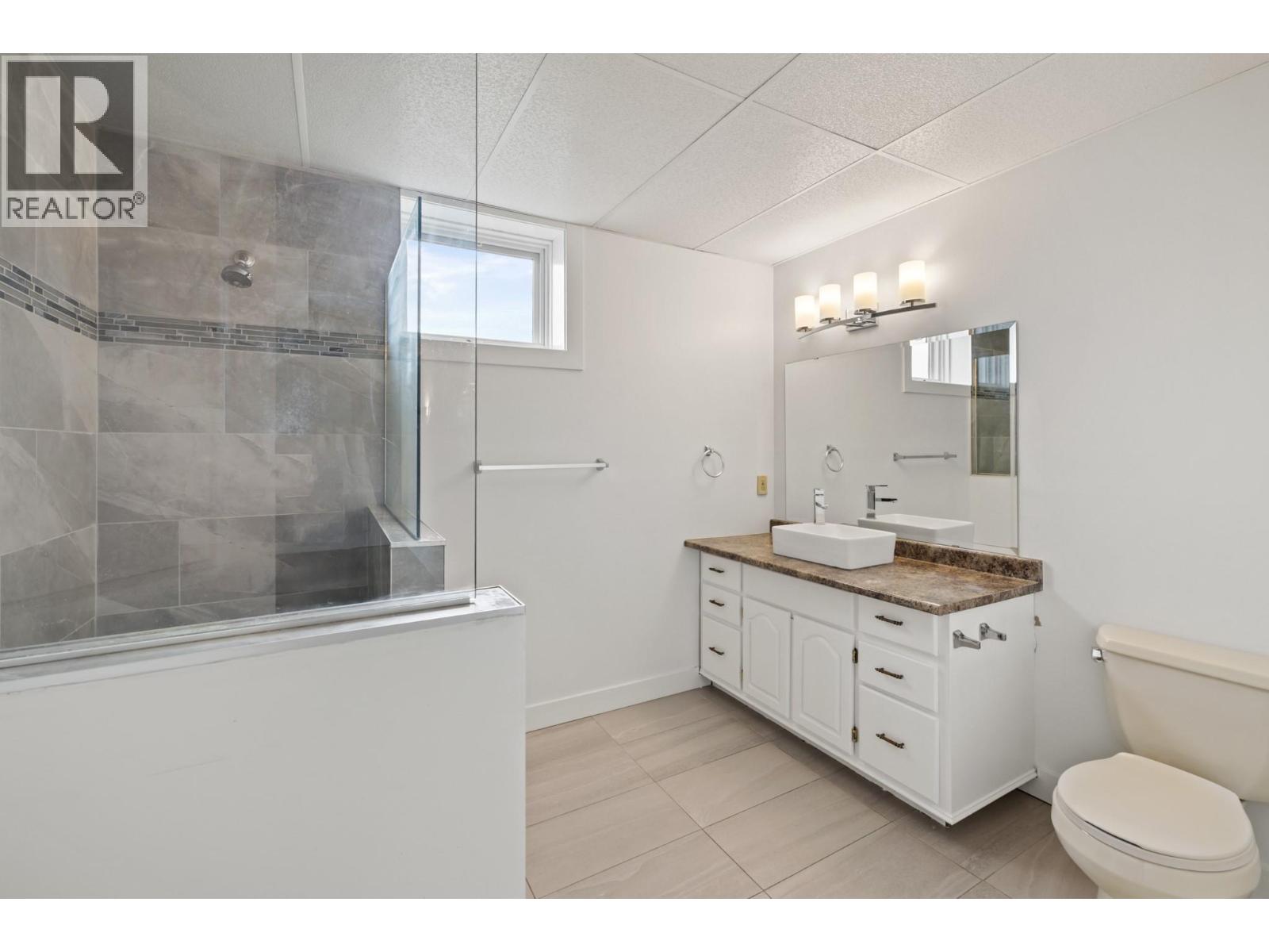 6085 BEATRICE ROAD - 33