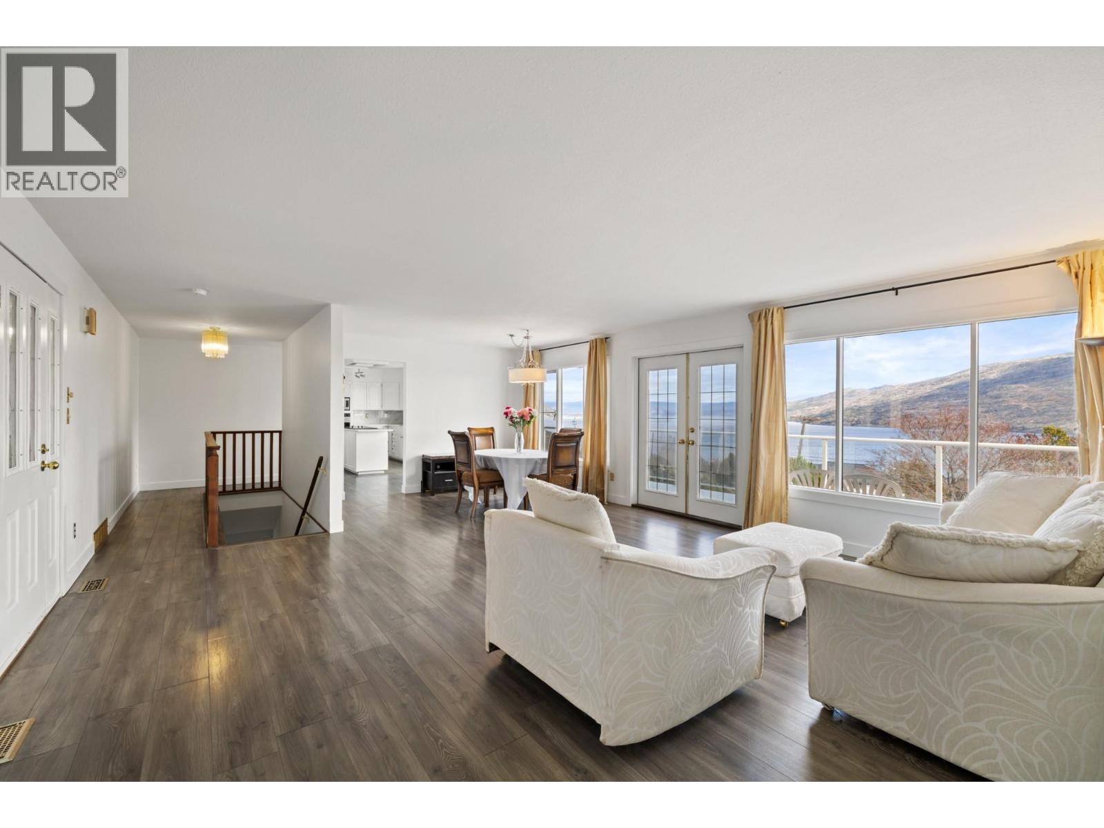 6085 Beatrice Road - 18