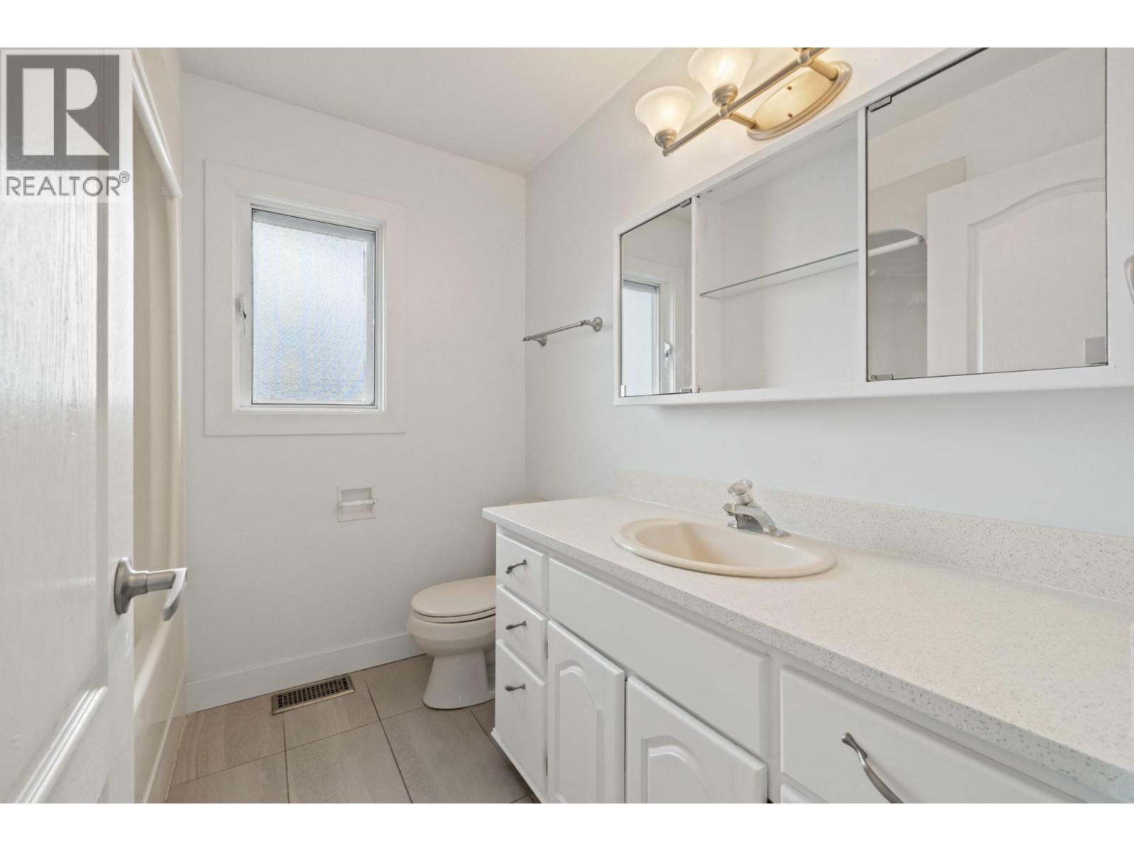 6085 BEATRICE ROAD - 21